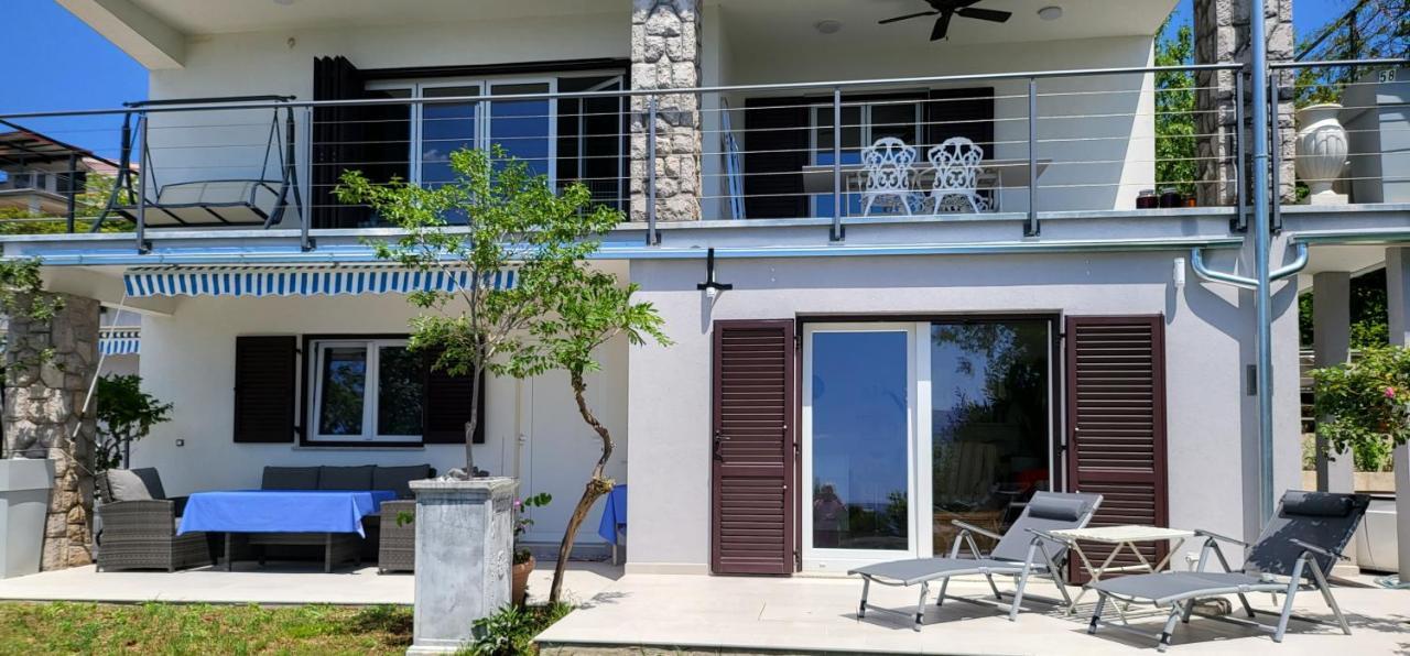 Apartments Amadea Novi Vinodolski Esterno foto
